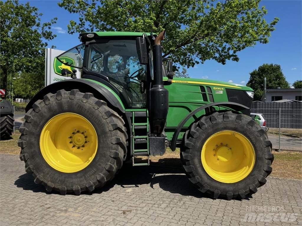 John Deere 6230R Traktoren