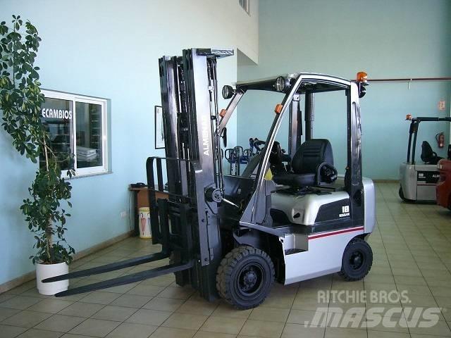 Nissan Y1D18 Diesel Stapler