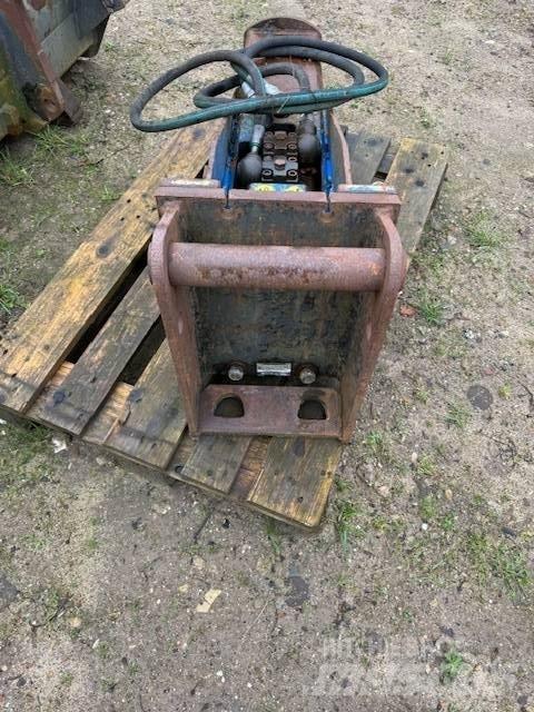 Indeco MES LST Hammer / Brecher