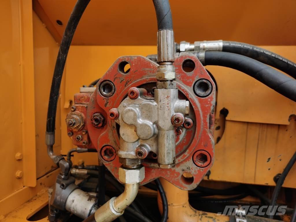 Hyundai R225LC-7 Raupenbagger