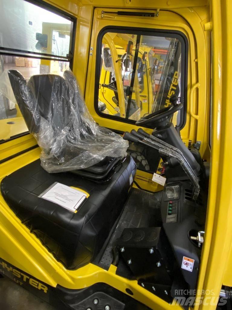 Hyster H2.5UT Diesel Stapler
