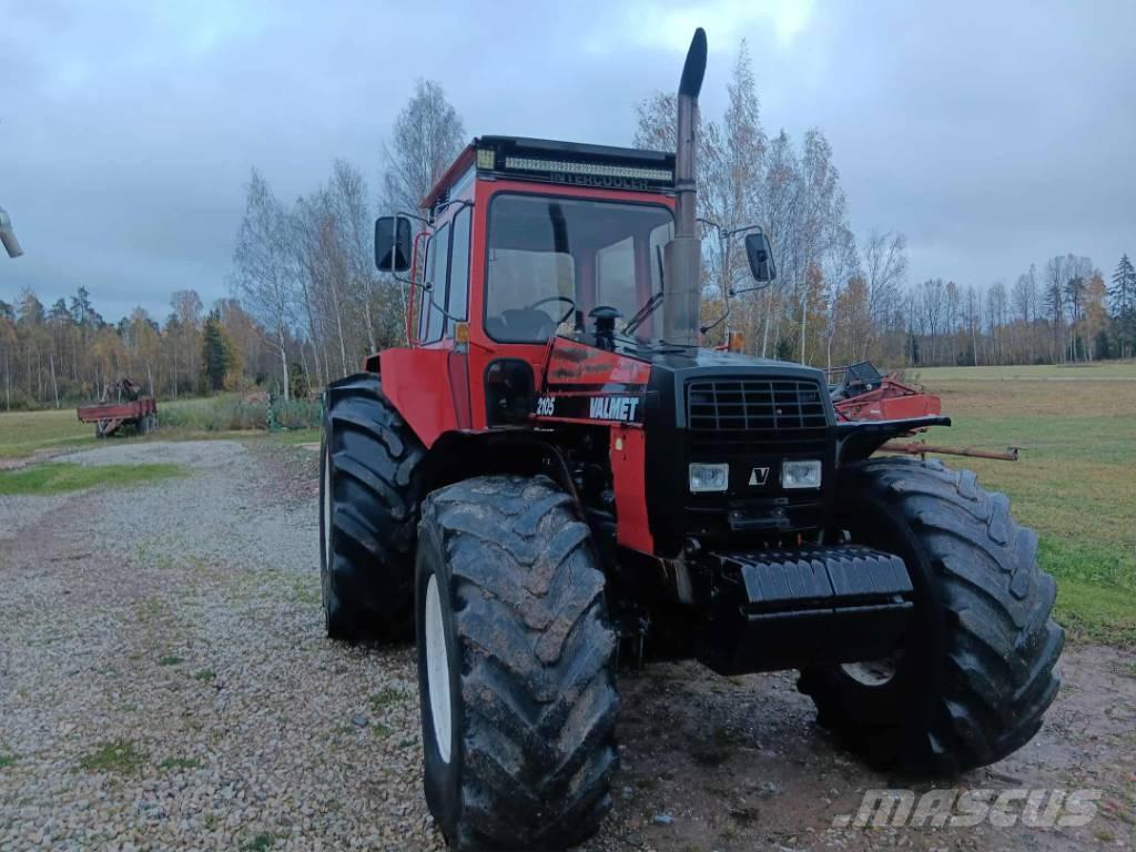 Valmet 2105 Traktoren