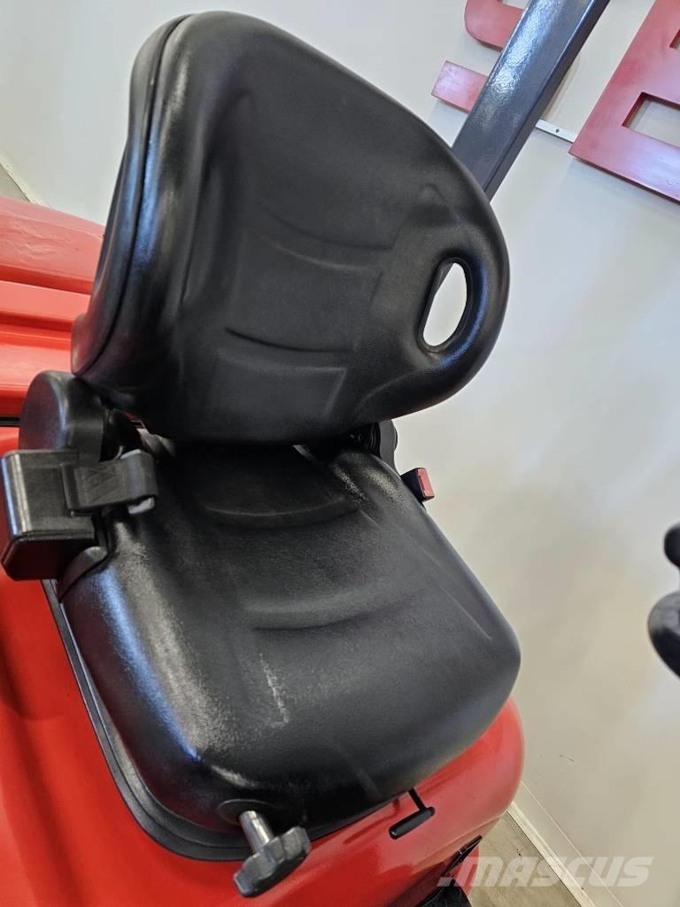 Heli 10053 FD25G Diesel Stapler