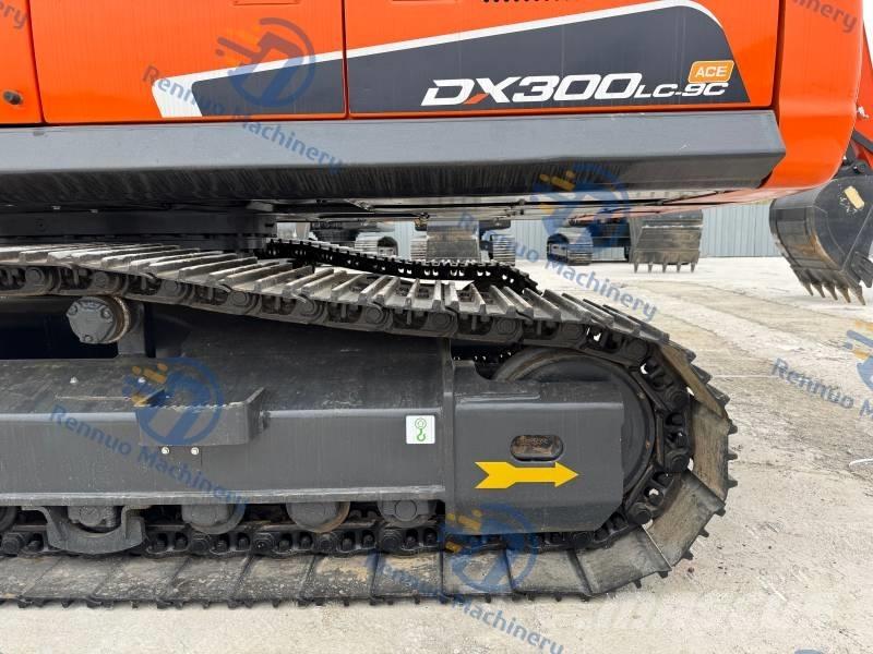 Doosan DX 300LC-9C Raupenbagger