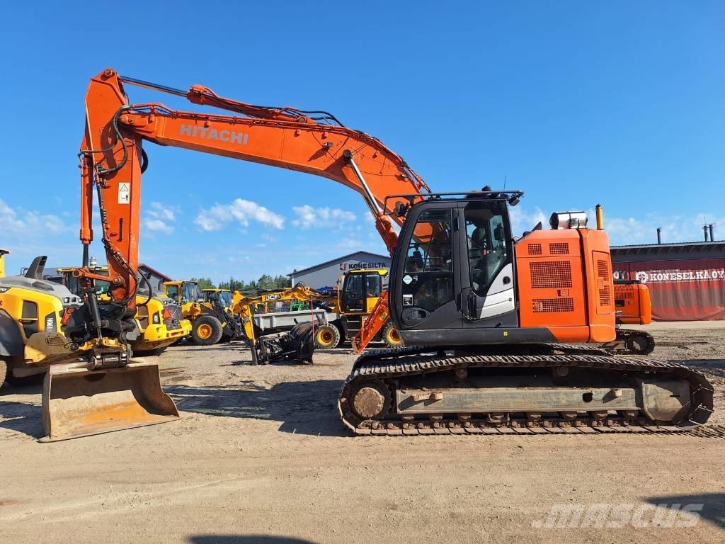 Hitachi ZX225USLC-5 Raupenbagger