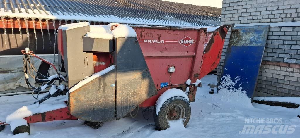 Kuhn Primor 3560 Ballenschredder, -schneider und -wickler