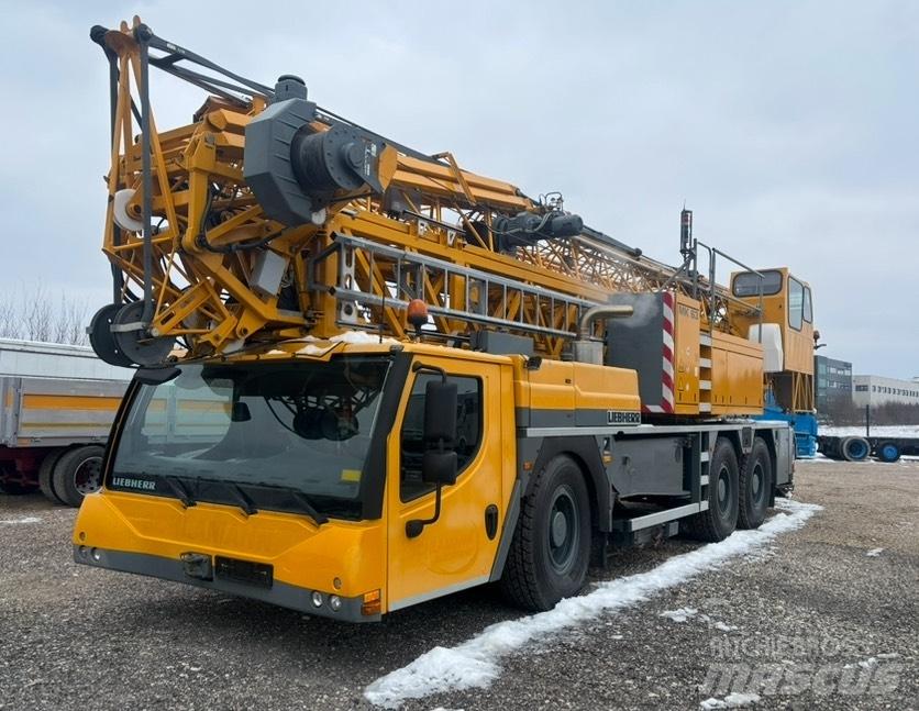  libherr MK63 Selbstaufrichtende Krane