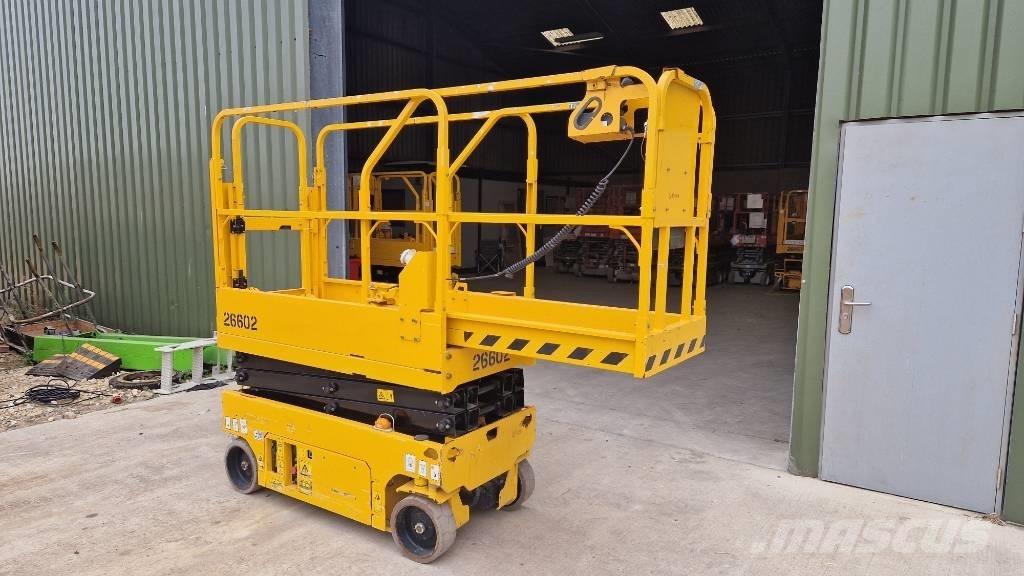 JCB S 1530 E Scheren-Arbeitsbühnen