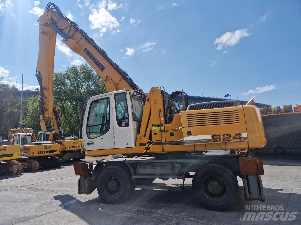 Liebherr A924C Materialumschlag