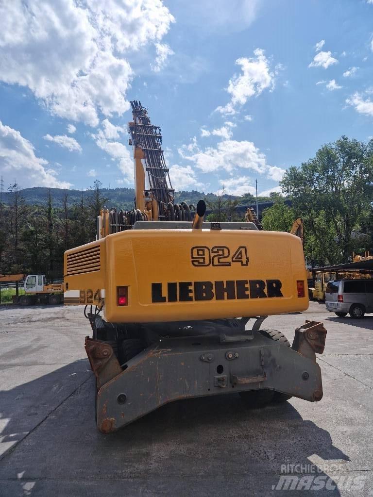 Liebherr A924C Materialumschlag