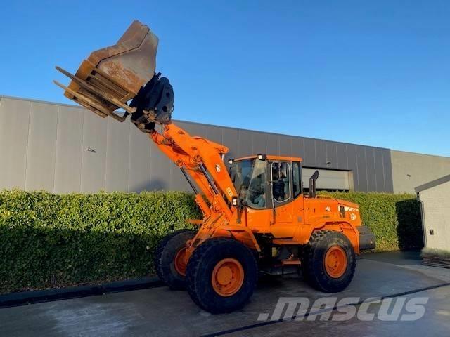 Doosan DL 200 Radlader