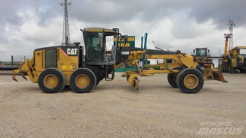 CAT 140 M Grader
