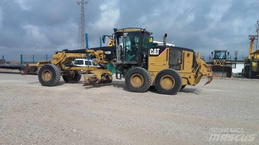 CAT 140 M Grader