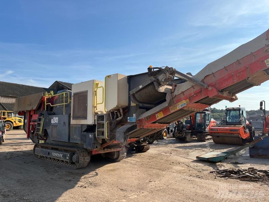 Sandvik QJ 241 Mobile Brecher