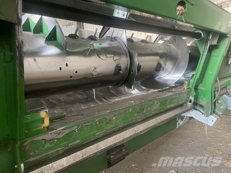 John Deere 635 X Schneidwerke