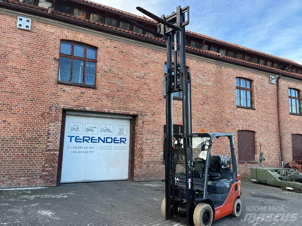 Toyota 8FG15F Gas Stapler