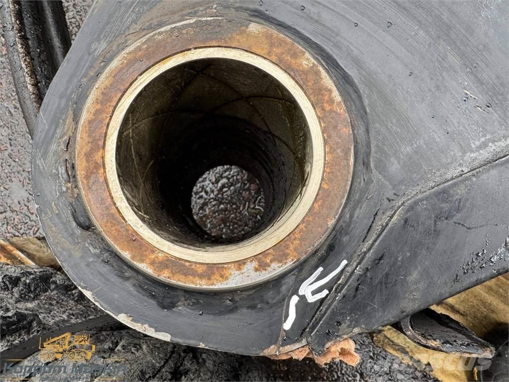 Komatsu 165F Förderkrane