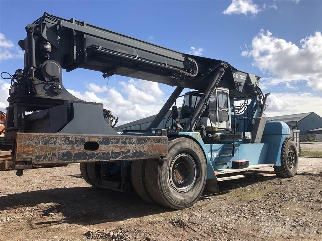 SMV 4542 TBX5 Reach-Stacker