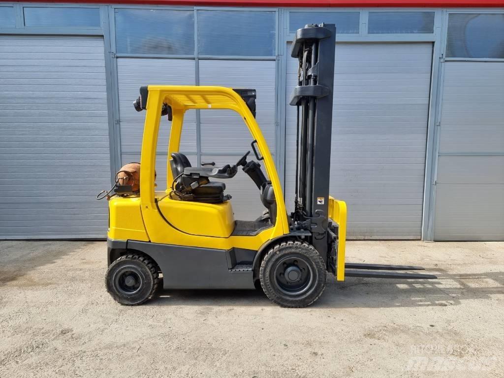 Hyster H 2.0 FT Gas Stapler