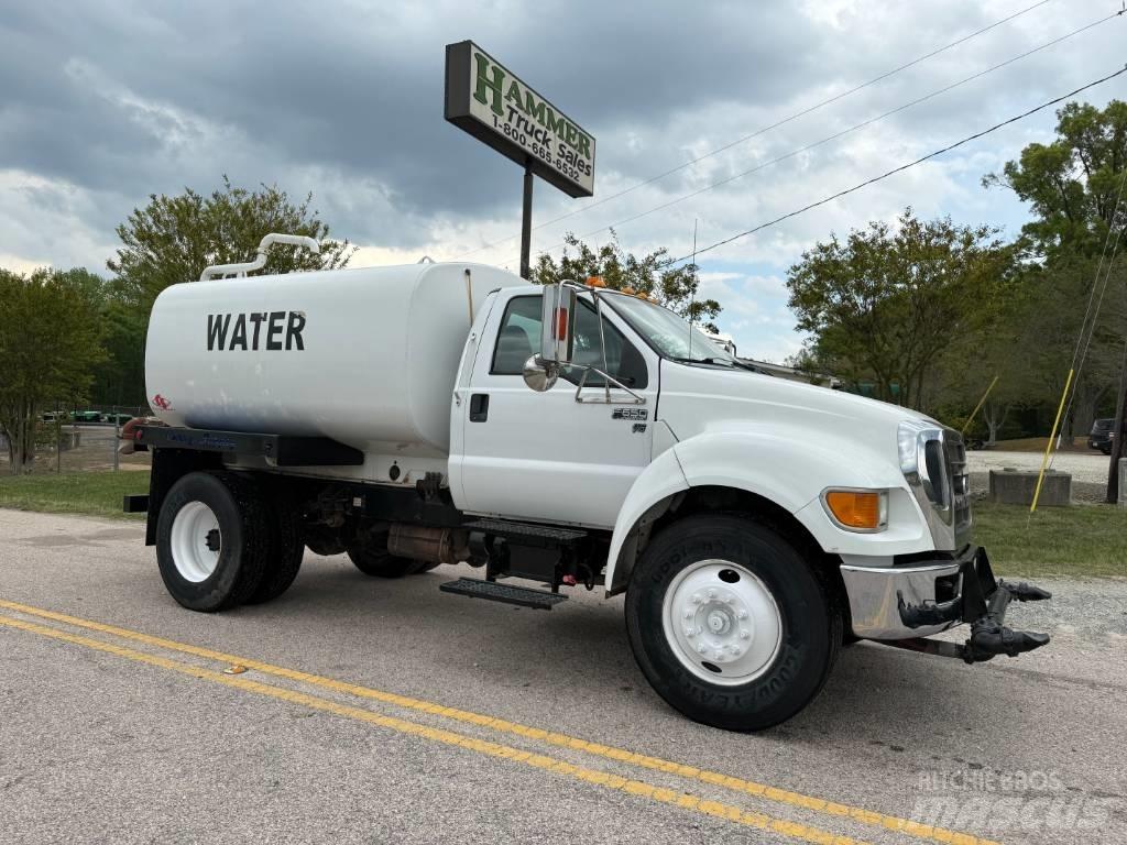 Ford F 650 Wassertanker
