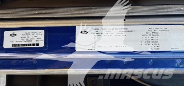 Mack CL733 Sonstige Baumaschinen