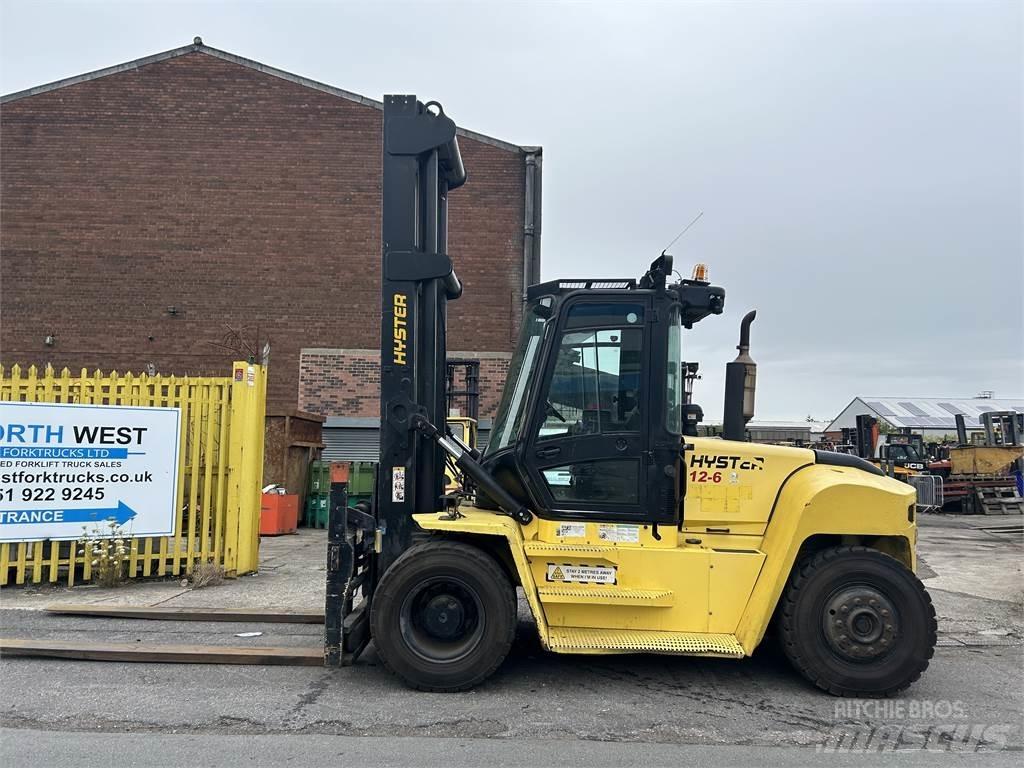 Hyster H12XM-6 Diesel Stapler