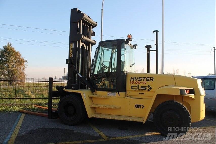 Hyster H16.00XM-6 Diesel Stapler