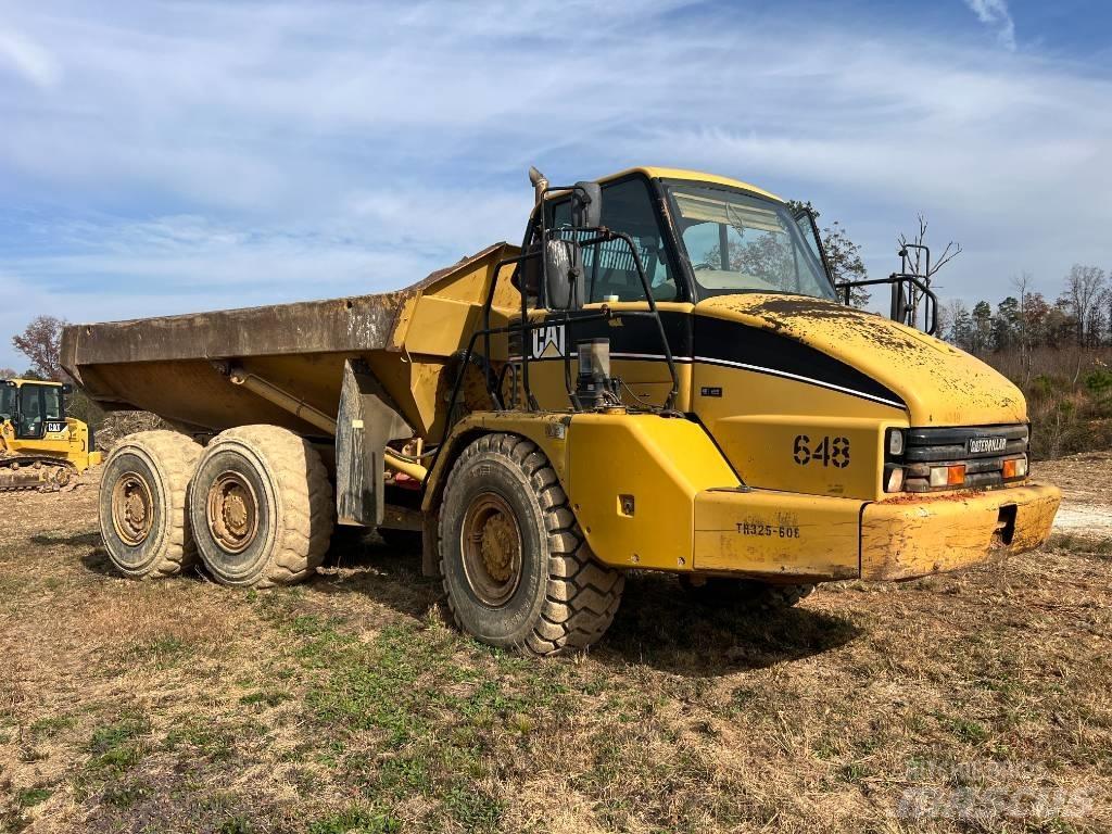 CAT 725 Dumper - Knickgelenk