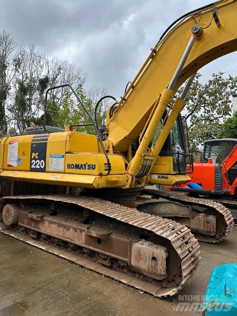 Komatsu PC 220-8 Raupenbagger