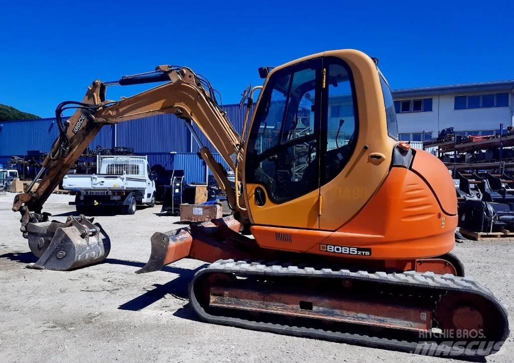 JCB 8085 Midibagger  7t - 12t