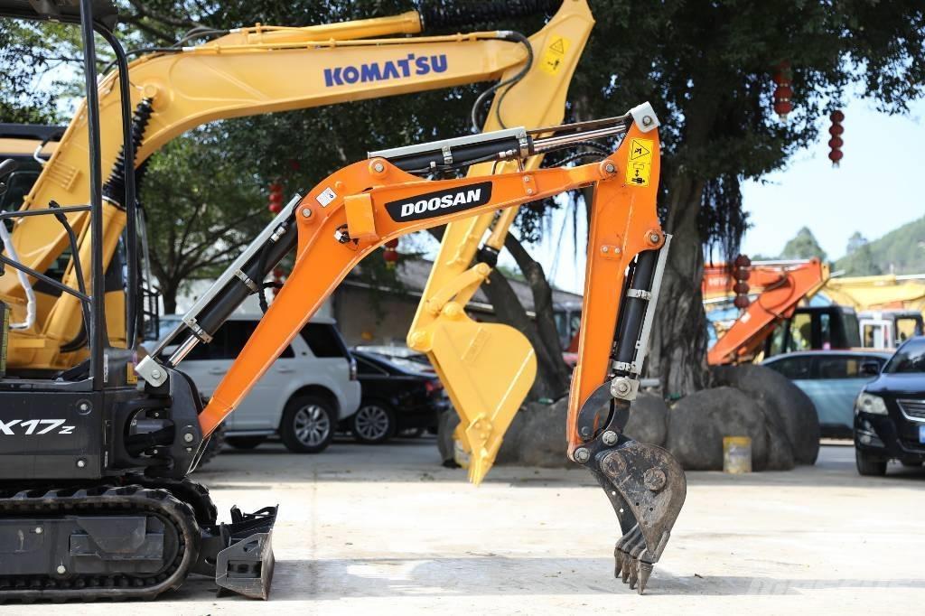 Doosan DX 17 Raupenbagger