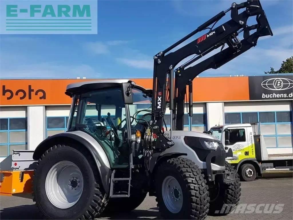 Kubota m4073 cab Traktoren