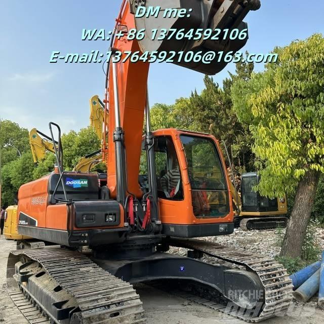 Doosan DX 225 LC Raupenbagger