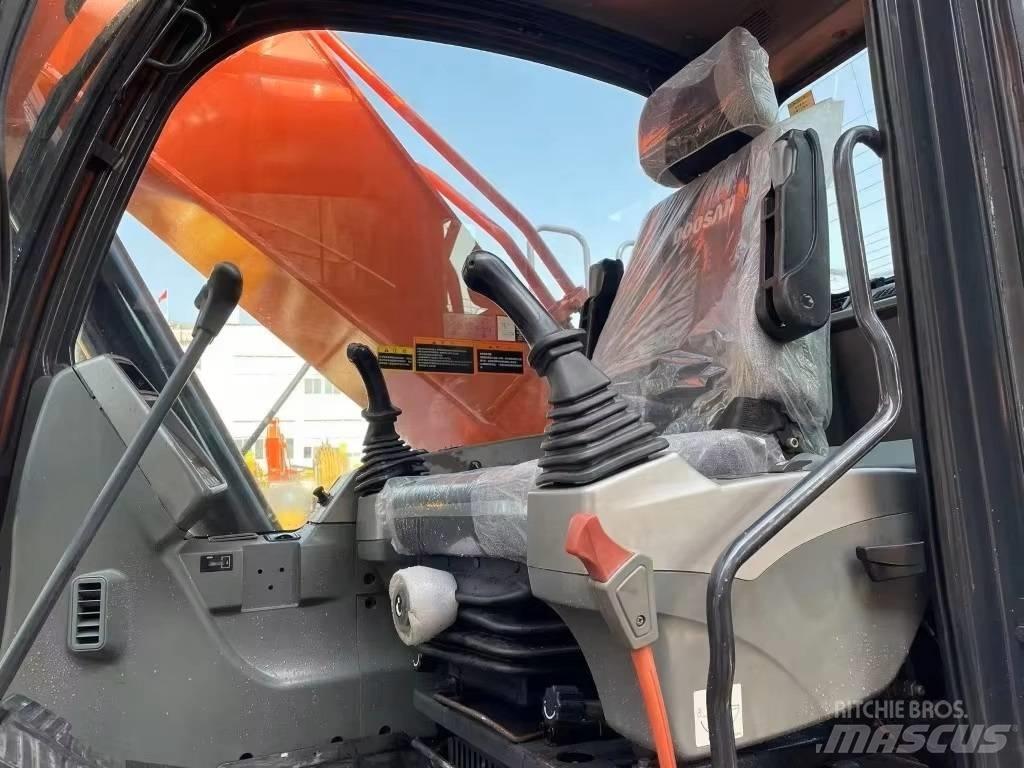 Doosan DX 300 LC - 9 C Minibagger < 7t
