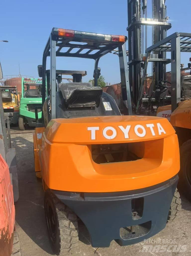 Toyota FD 50 Diesel Stapler