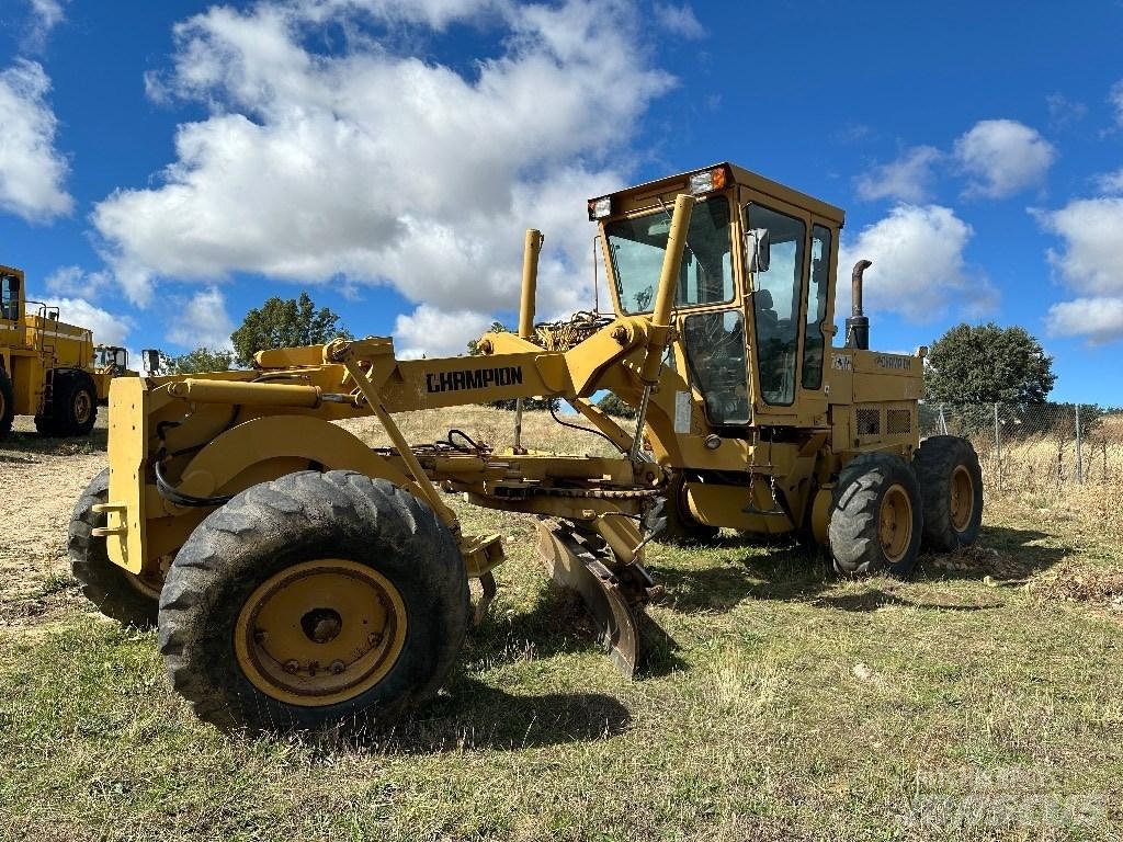 Champion 720 A Grader