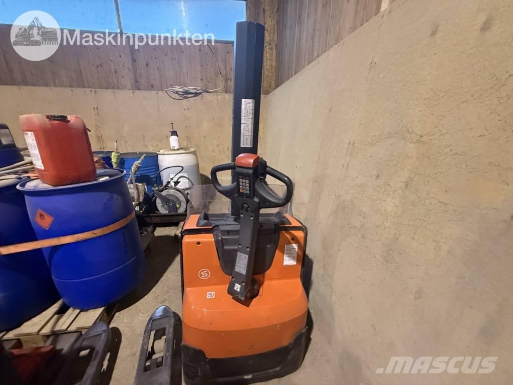 Toyota BT SWE 160 L Elektro Stapler