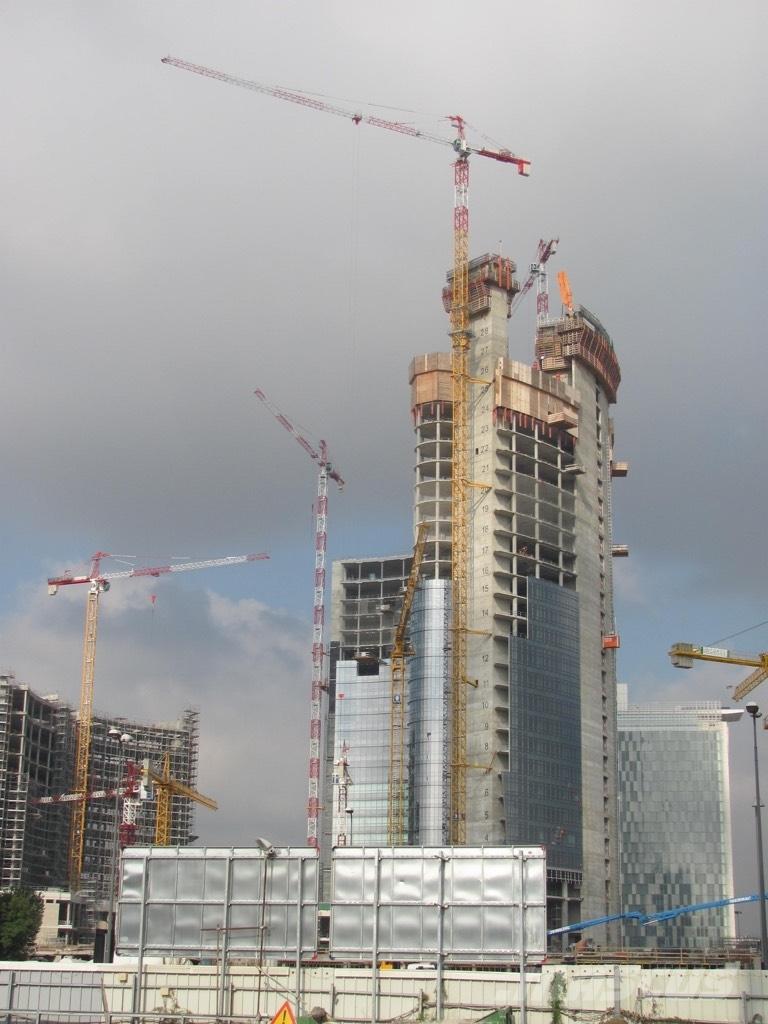 FM GRU TLX 2760 Turmdrehkrane