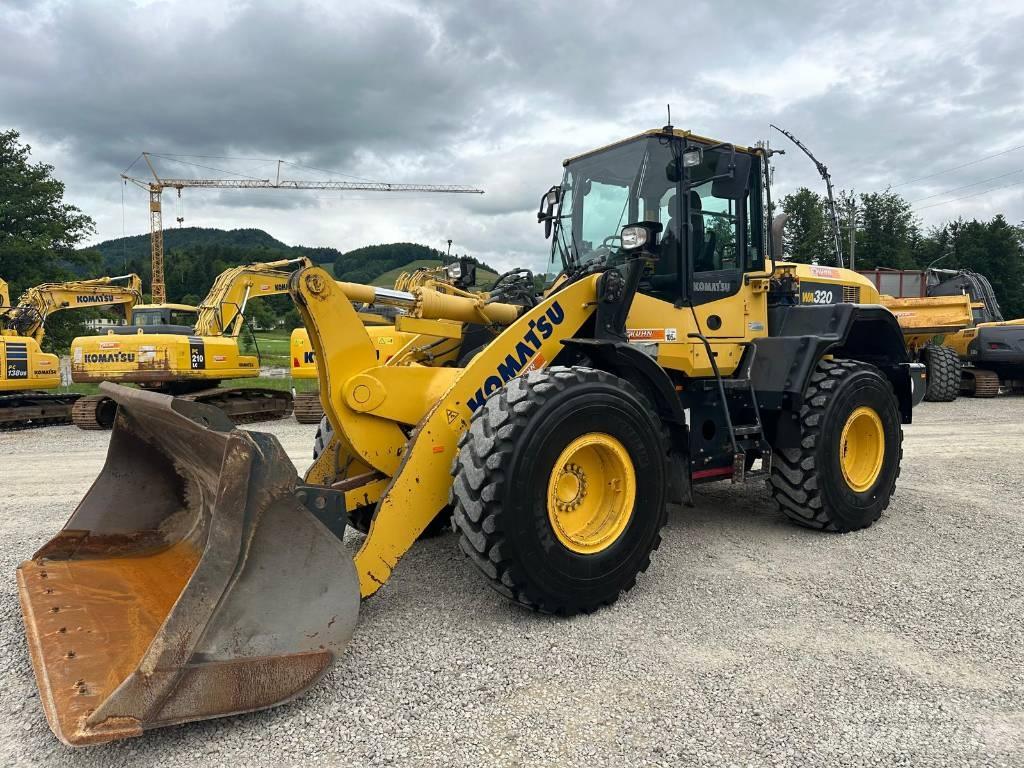 Komatsu WA 320-7 Radlader