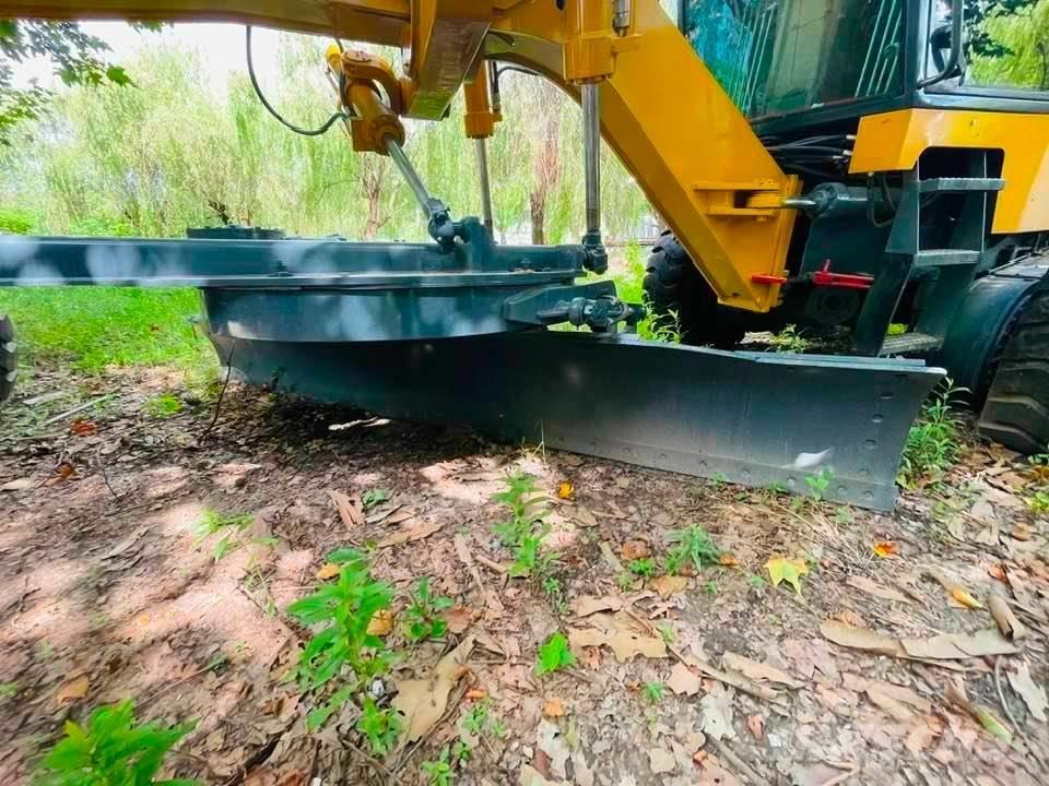 XCMG GR1803 Grader