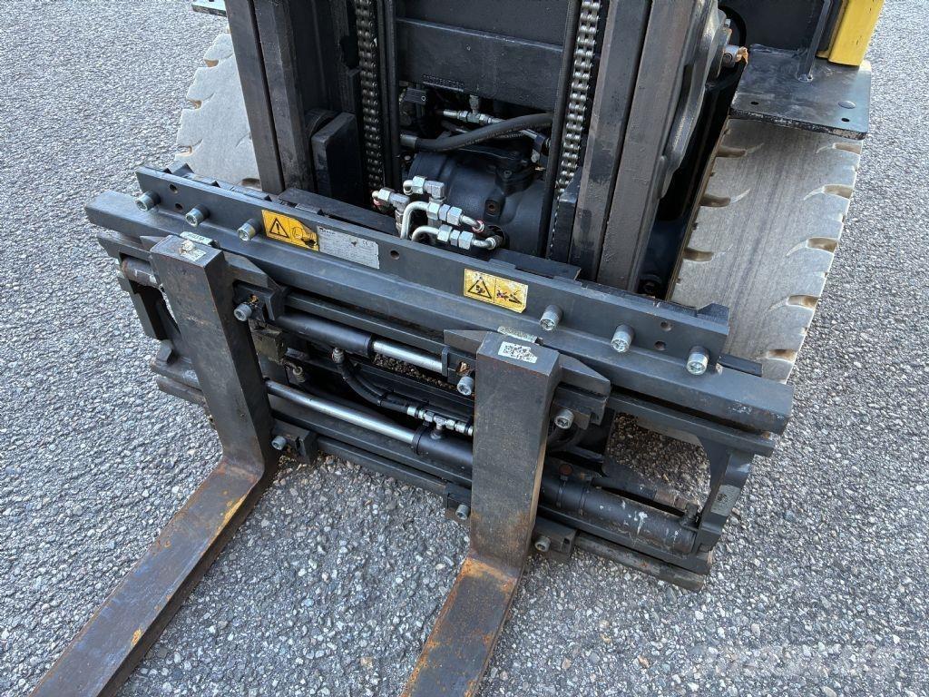 Hyster H 2.5FT Gas Stapler