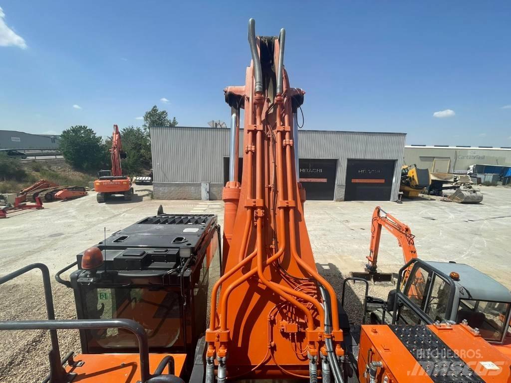 Hitachi ZX 890 Raupenbagger
