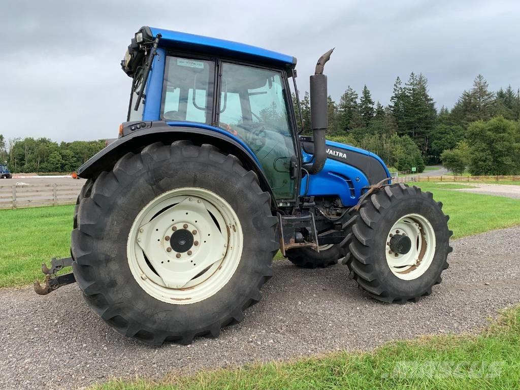 Valtra N141 Tractor Forsttraktoren