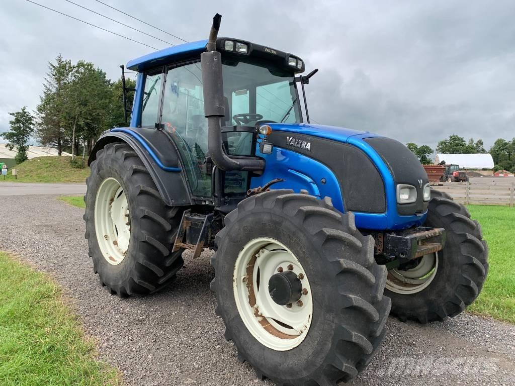 Valtra N141 Tractor Forsttraktoren