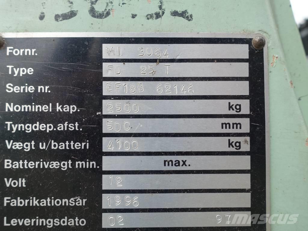 Mitsubishi FD 25 T Diesel Stapler