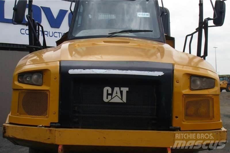 CAT 730C2 Dumper - Knickgelenk