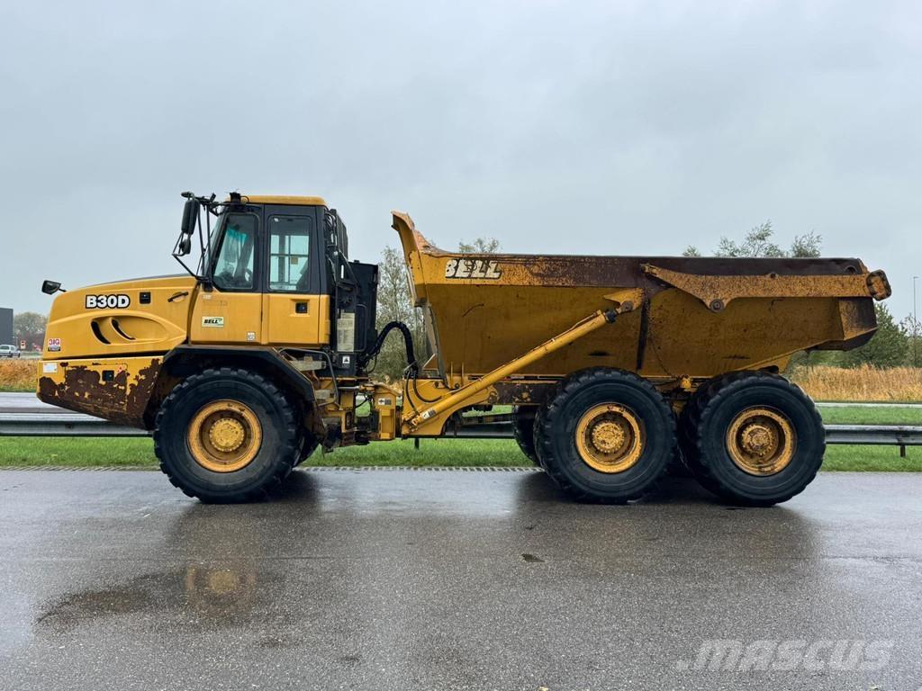 Bell B30D Dumper - Knickgelenk