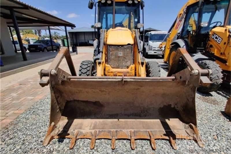 JCB 3CX 4X4 TLB Baggerlader