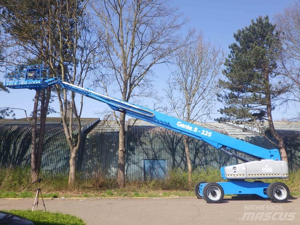 Genie S125 Teleskopbühnen