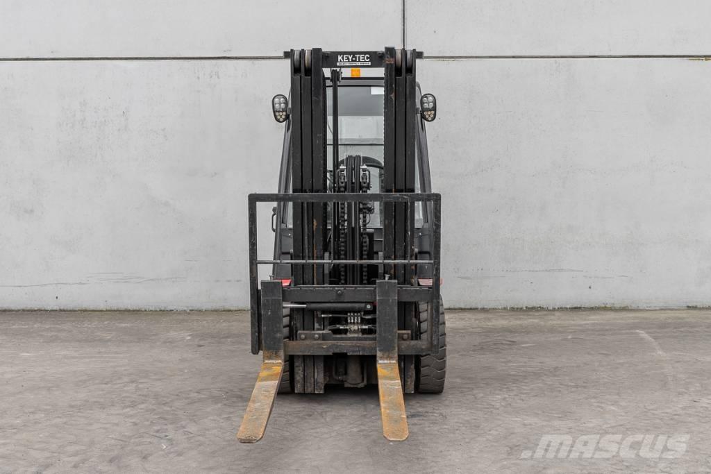 Manitou MI 25 D Diesel Stapler